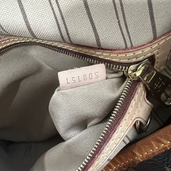 Louis Vuitton Monogram Hobo PM bag - Picture 14 of 14